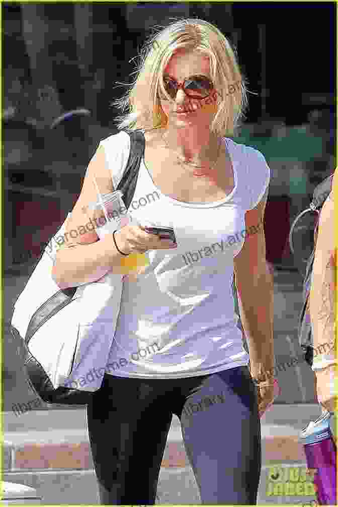 Cameron Diaz Is A Fitness Fanatic Anti Aging Beauty Secrets Of The Stars: Beverly Hills Doctor Reveals The Latest Beauty Craze In Hollywood